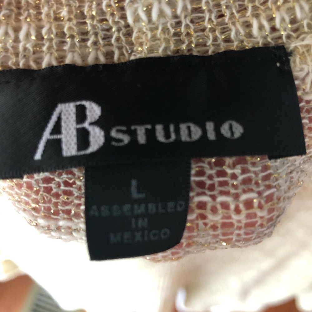 Sweater - Picture 3 of 3
